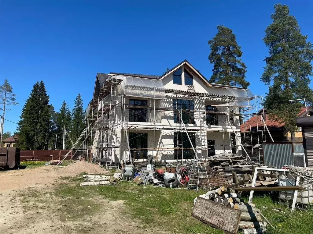 Дом в Ленинградская область, Всеволожск просп. Тургенева, 163 (506 м) - Фото 1