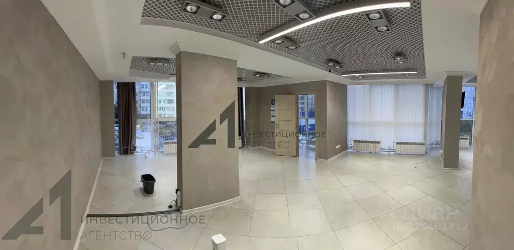 Офис в Тюменская область, Тюмень ул. Мельникайте, 125б (180 м) - Фото 0