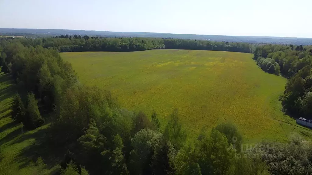 Участок в Московская область, Сергиево-Посадский городской округ, д. ... - Фото 0
