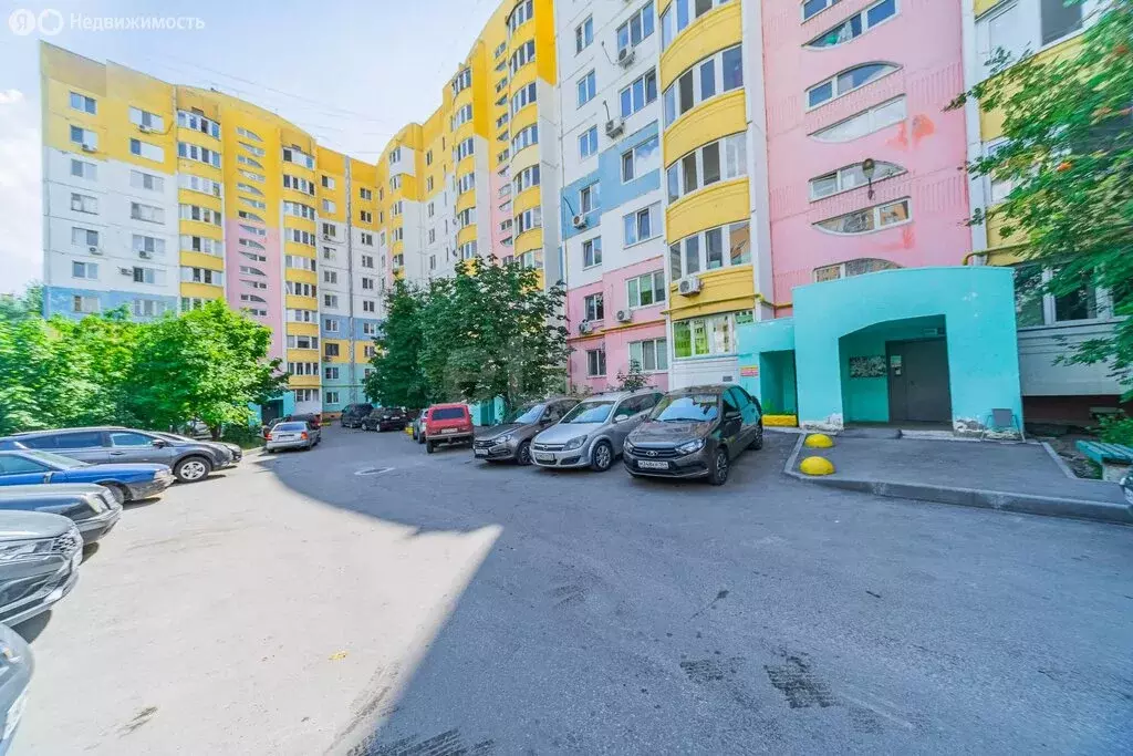 2-комнатная квартира: Саратов, улица имени Ф.А. Блинова, 21 (57.6 м) - Фото 1