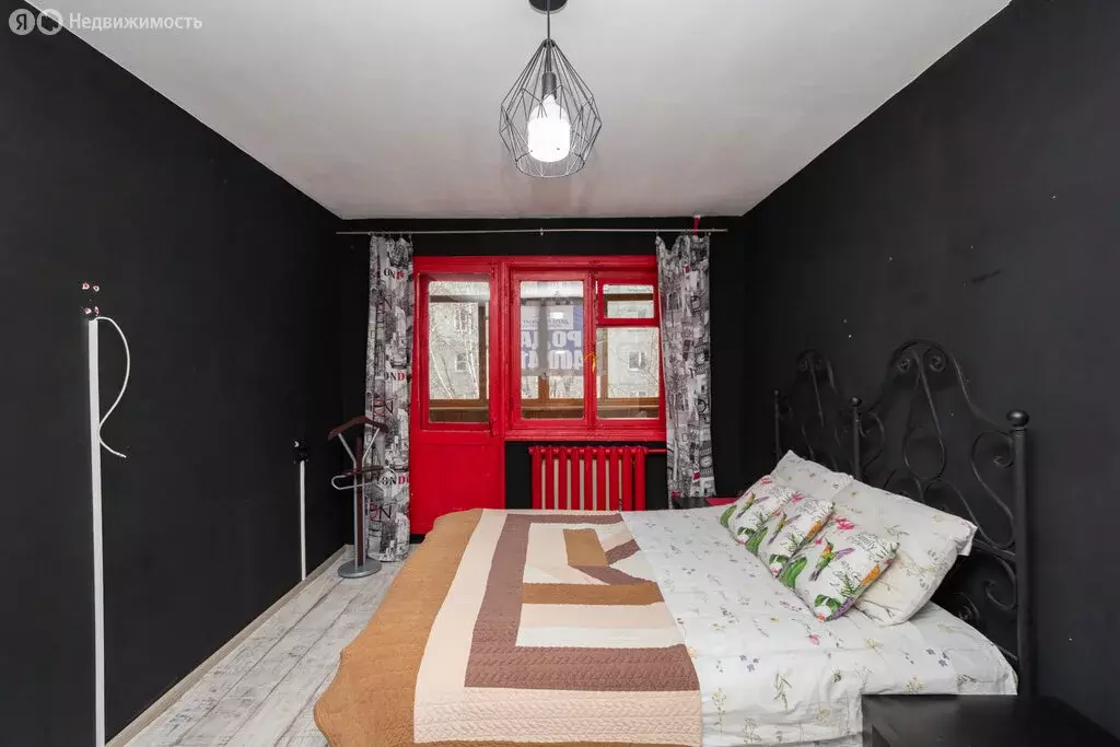 2-комнатная квартира: Иркутск, Байкальская улица, 215 (50 м) - Фото 1