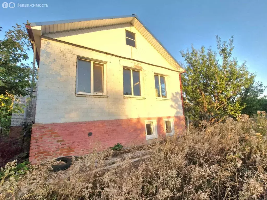 Дом в Волгоградская область, рабочий посёлок Елань, Луговая улица (94 ... - Фото 1