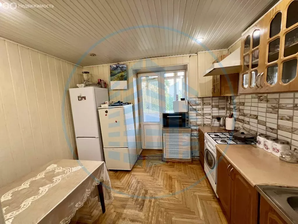 3-комнатная квартира: Ессентукская, улица Губина, 9 (63.8 м) - Фото 1
