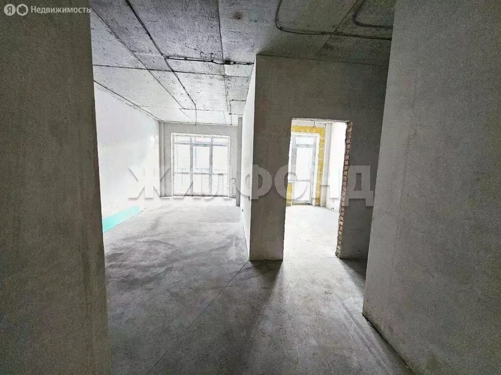 3-комнатная квартира: Абакан, улица Генерала Тихонова, 14 (76.2 м) - Фото 1