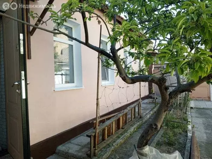 2-комнатная квартира: Евпатория, улица Гоголя, 24/8 (70 м) - Фото 2