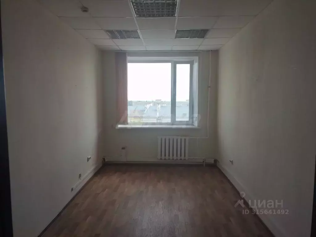 Офис в Ульяновская область, Ульяновск ул. Спасская, 5 (17 м) - Фото 0