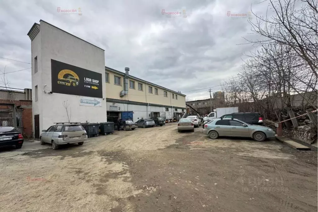 Офис в Свердловская область, Екатеринбург ул. Челюскинцев, 128/1 (417 ... - Фото 0