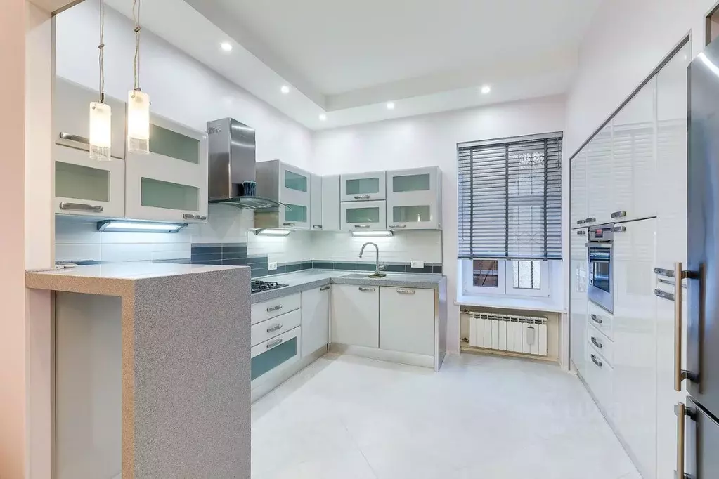 3-к кв. Санкт-Петербург ул. Союза печатников, 18-20 (100.0 м) - Фото 1