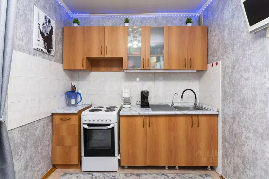 2-к кв. Тюменская область, Тюмень ул. 30 лет Победы, 132 (48.1 м) - Фото 1