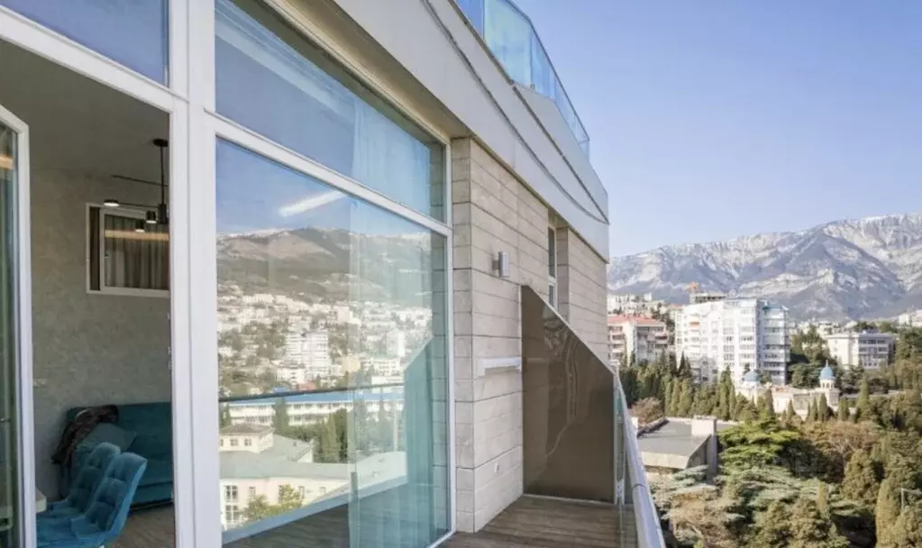 2-к кв. Крым, Ялта Приморский парк имени Гагарина кв-л, 1 (56.3 м) - Фото 1