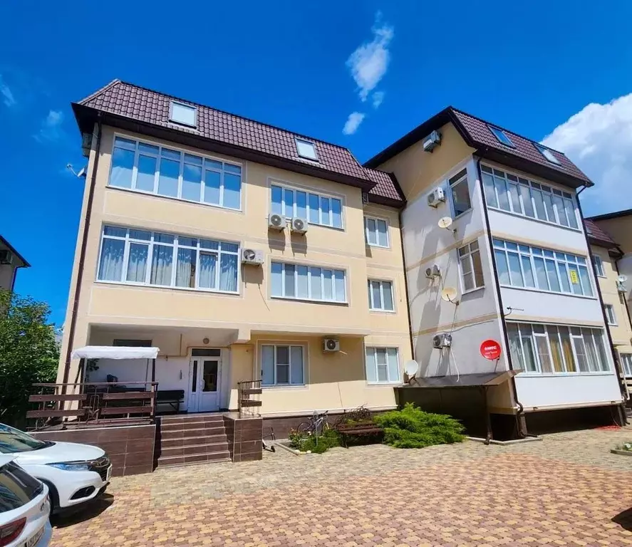 3-к кв. Краснодарский край, Геленджик ул. Южная (145.5 м) - Фото 0