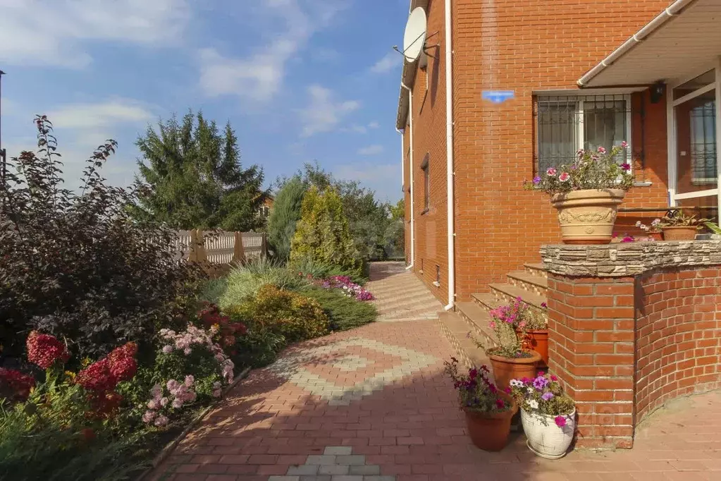 Дом в Омская область, Омск Фабричная ул., 81 (462 м) - Фото 0