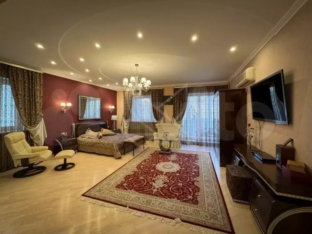 3-к. квартира, 191 м, 5/6 эт. - Фото 1