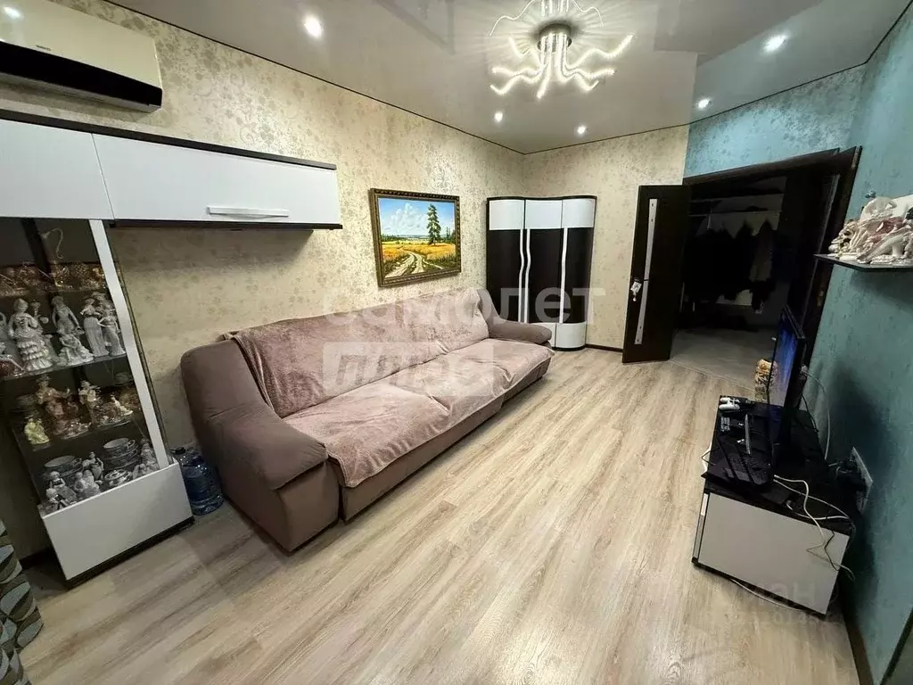 3-к кв. Брянская область, Брянск ул. Горбатова, 10 (88.4 м) - Фото 1