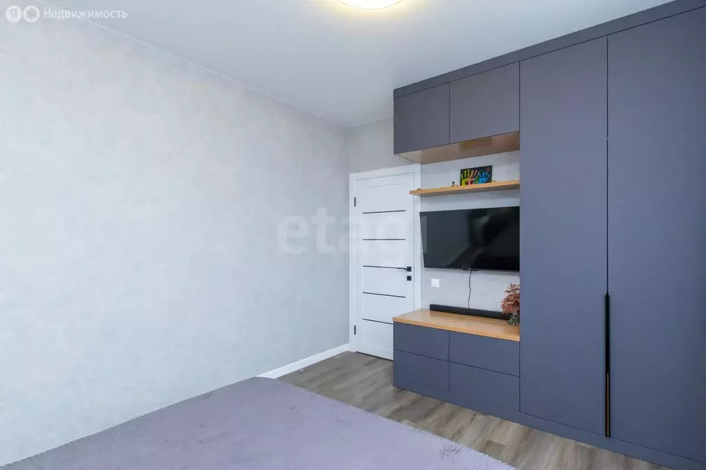 2-комнатная квартира: Тюмень, улица Газовиков, 55 (43.3 м) - Фото 1
