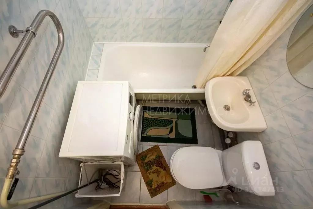 1-к кв. Тюменская область, Тюмень ул. 50 лет Октября, 45 (38.0 м) - Фото 0