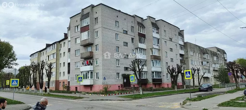3-комнатная квартира: город Светлый, улица Тельмана, 8 (56 м) - Фото 0