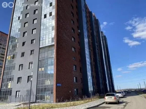 2-комнатная квартира: Тюмень, Алматинская улица, 12 (56.23 м) - Фото 0