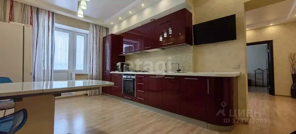 2-к кв. Татарстан, Набережные Челны ул. Портовая, 9 (80.0 м) - Фото 1