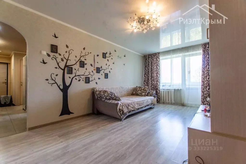3-к кв. Крым, Симферополь ул. Крымских Партизан, 13 (60.0 м) - Фото 1