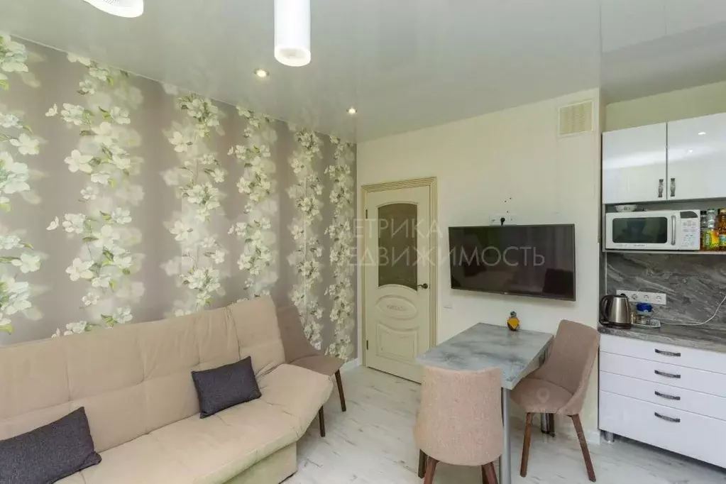 2-к кв. Тюменская область, Тюмень ул. Константина Посьета, 16 (60.6 м) - Фото 1