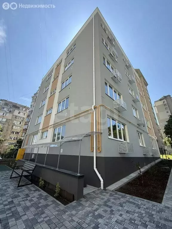 2-комнатная квартира: Ялта, улица Грибоедова, 15 (47.3 м) - Фото 2