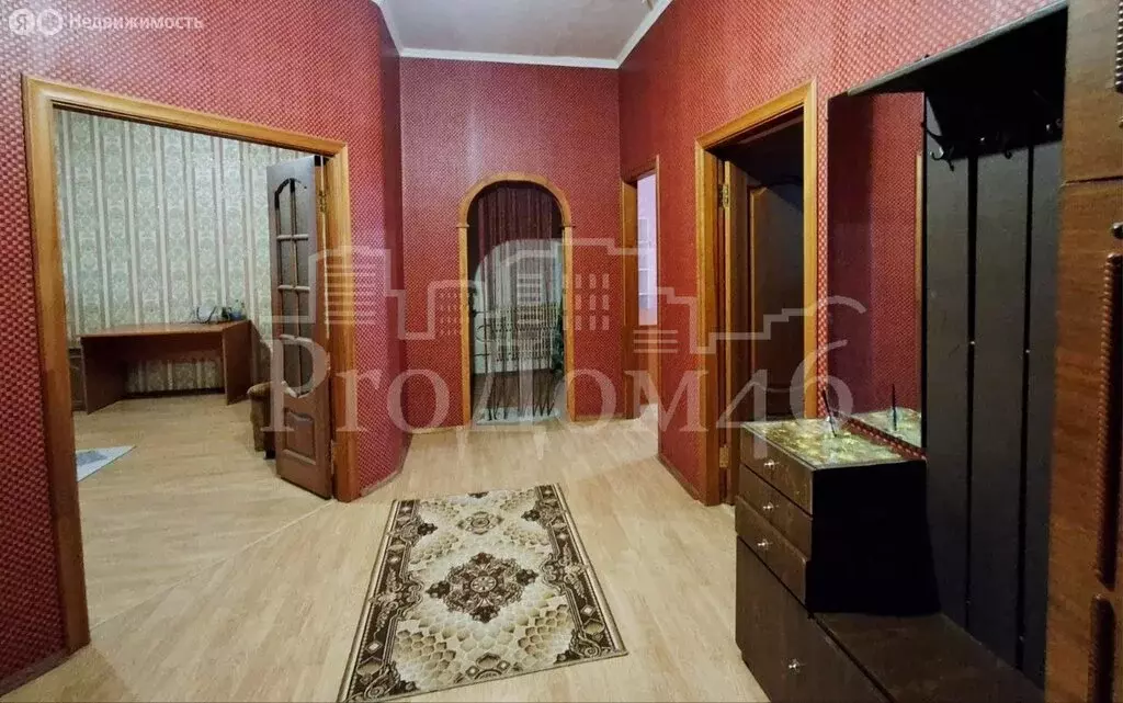 3-комнатная квартира: Курск, Хуторская улица, 11 (91 м) - Фото 2