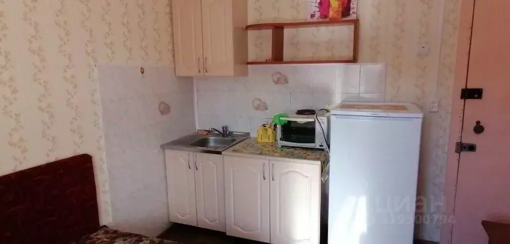 Комната Новосибирская область, Новосибирск ул. Петухова, 16 (11.0 м) - Фото 1