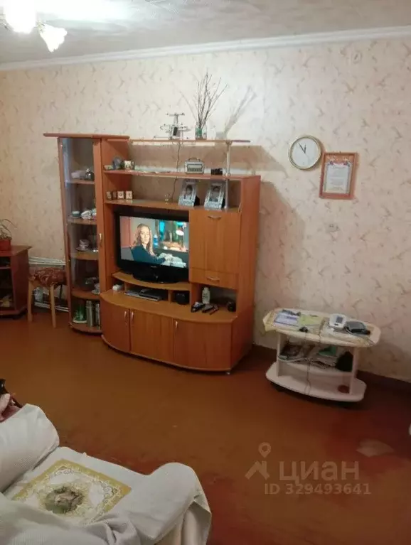 Свободной планировки кв. Коми, Инта Ленинградская ул., 15 (49.7 м) - Фото 1