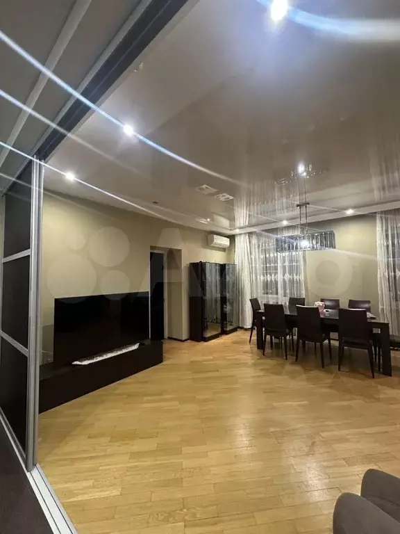 4-к. квартира, 105 м, 6/8 эт. - Фото 1