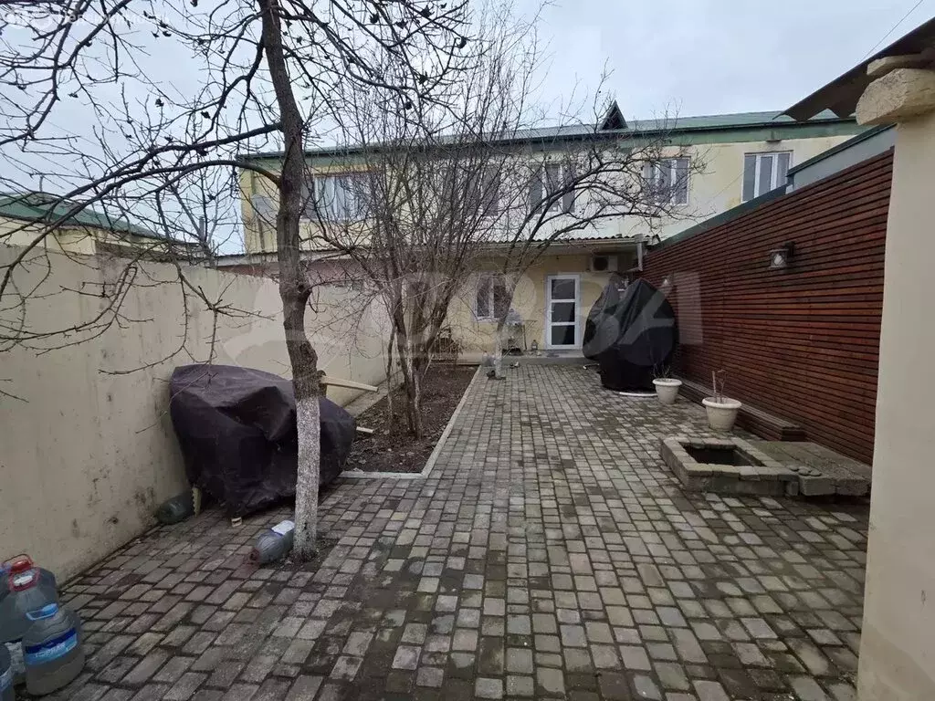 3-комнатная квартира: село Хазар, Прикаспийская улица, 10 (150 м) - Фото 1