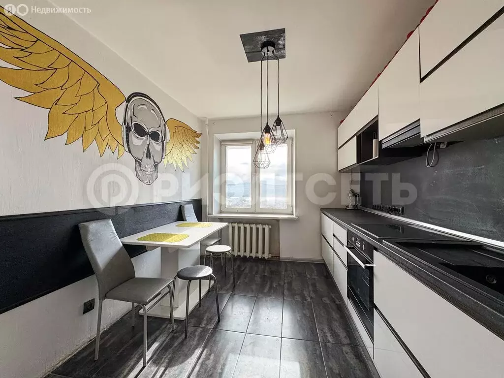 2-комнатная квартира: Мурманск, улица Капитана Буркова, 19А (53 м) - Фото 1