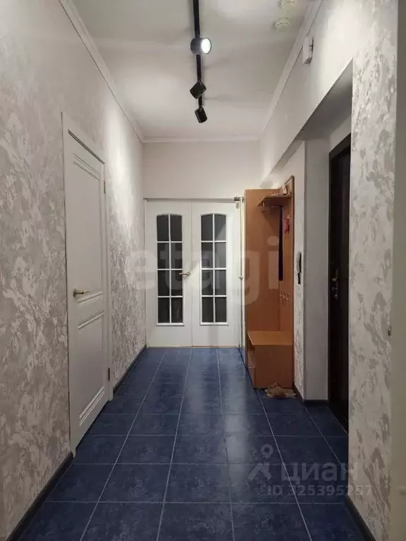 2-к кв. Саха (Якутия), Якутск ул. Дзержинского, 2/1 (62.0 м) - Фото 1