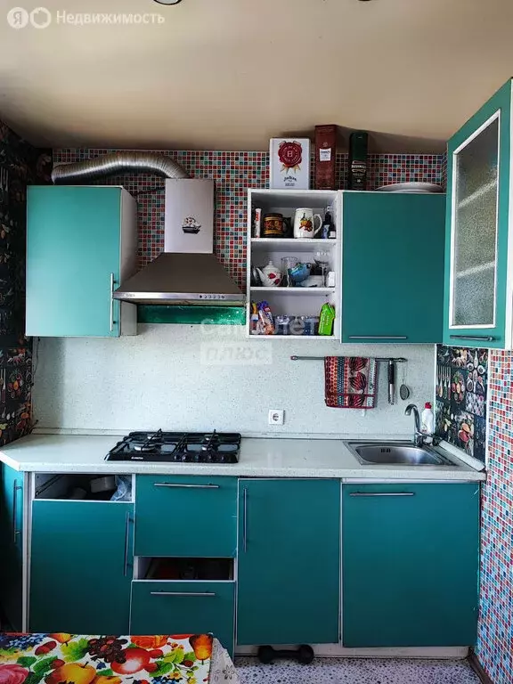 3-комнатная квартира: Волгоград, улица Кирова, 120 (56.1 м) - Фото 0