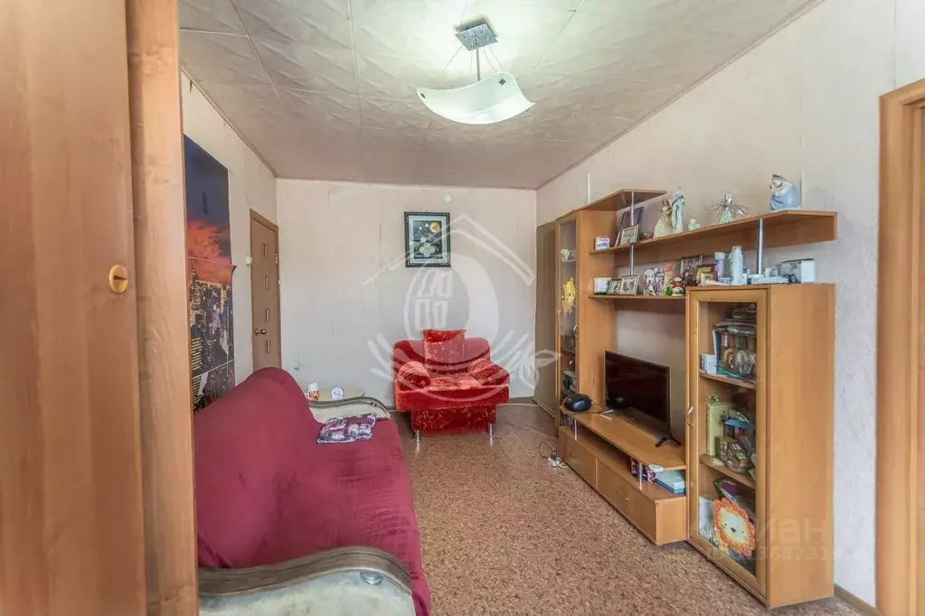 3-к кв. Алтайский край, Барнаул ул. 80-й Гвардейской Дивизии, 63 (55.3 ... - Фото 0