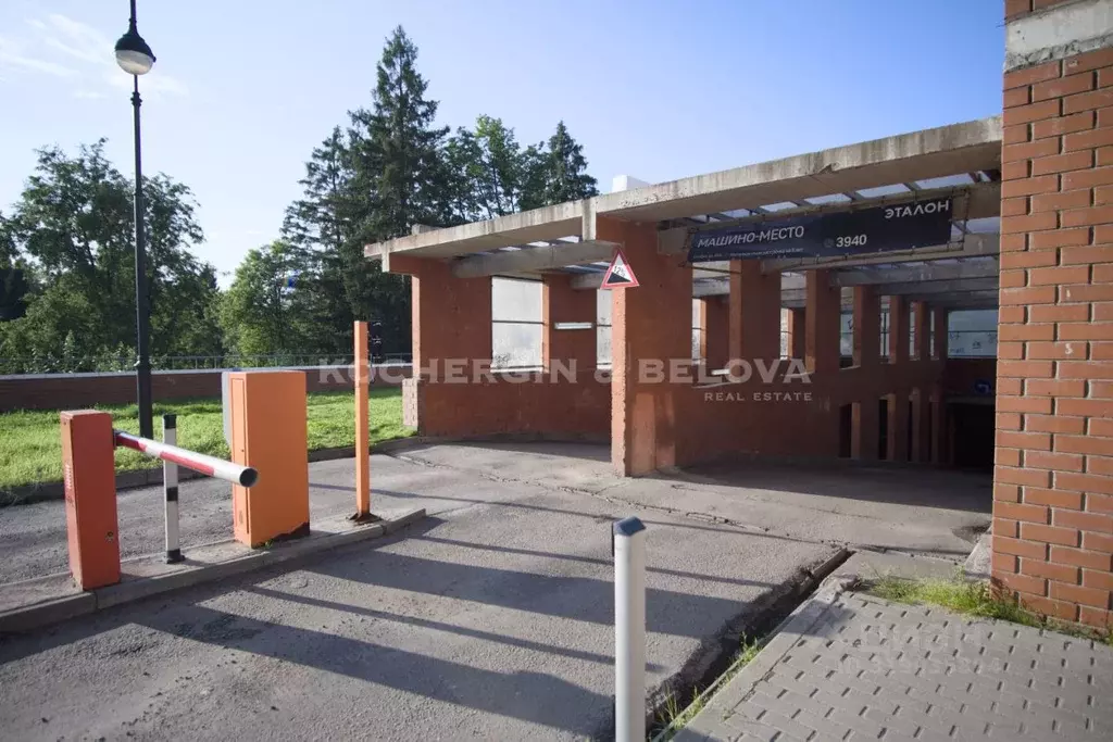 Гараж в Московская область, Красногорск бул. Космонавтов, 7 (12 м) - Фото 1