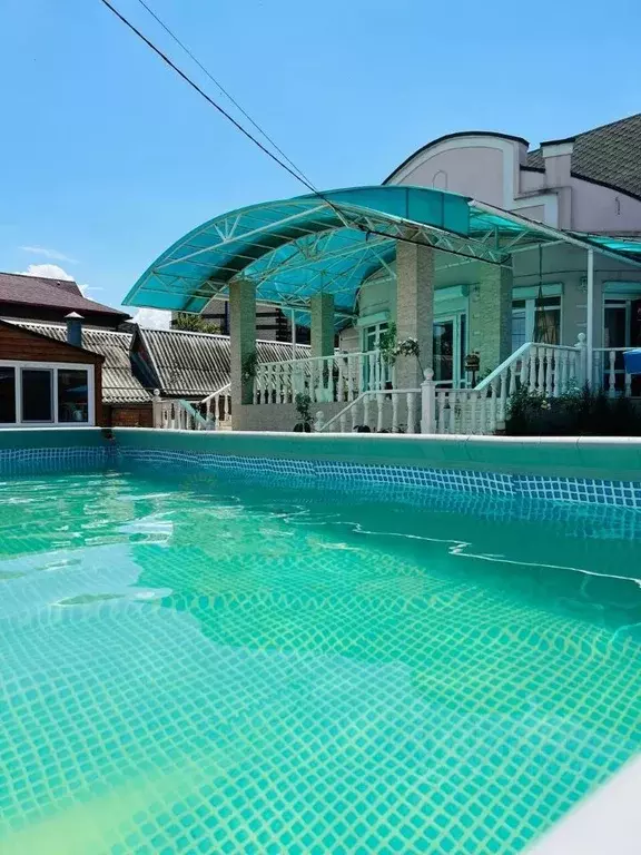 Дом в Краснодарский край, Ейск ул. Калинина (1000 м) - Фото 1