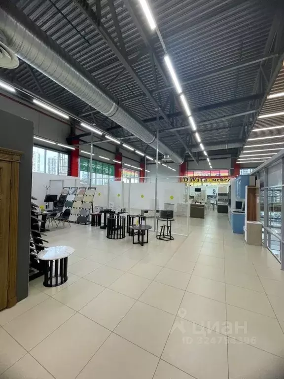 Торговая площадь в Санкт-Петербург Дунайский просп., 27к1 (1361 м) - Фото 1