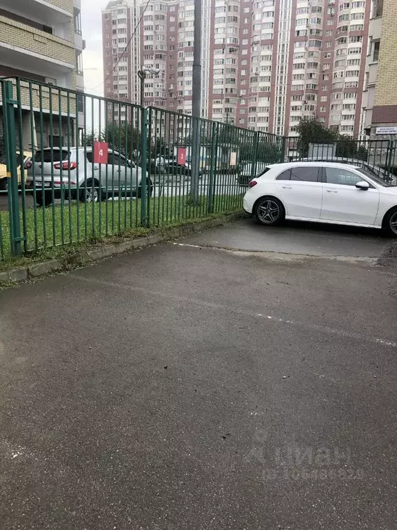 Гараж в Московская область, Ленинский городской округ, Бутово рп ... - Фото 1