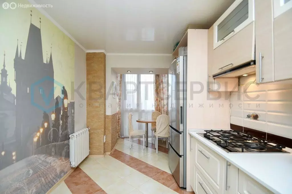 4-комнатная квартира: Омск, улица Красный Путь, 18 (72.8 м) - Фото 1