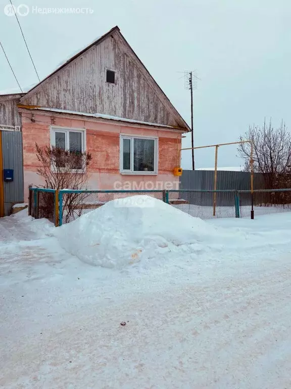 Дом в посёлок городского типа Верхняя Синячиха, улица Чечулина, 21 (80 ... - Фото 0