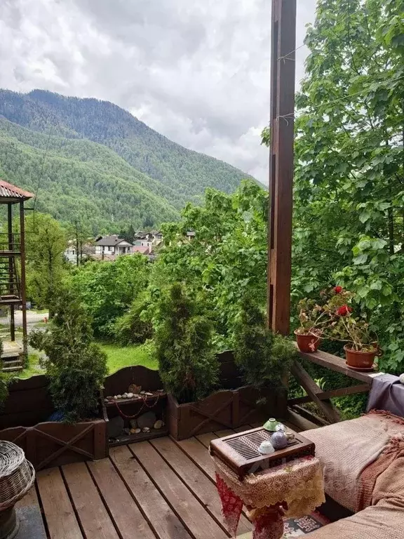 Дом в Краснодарский край, Сочи Красная Поляна пгт, ул. Защитников ... - Фото 2
