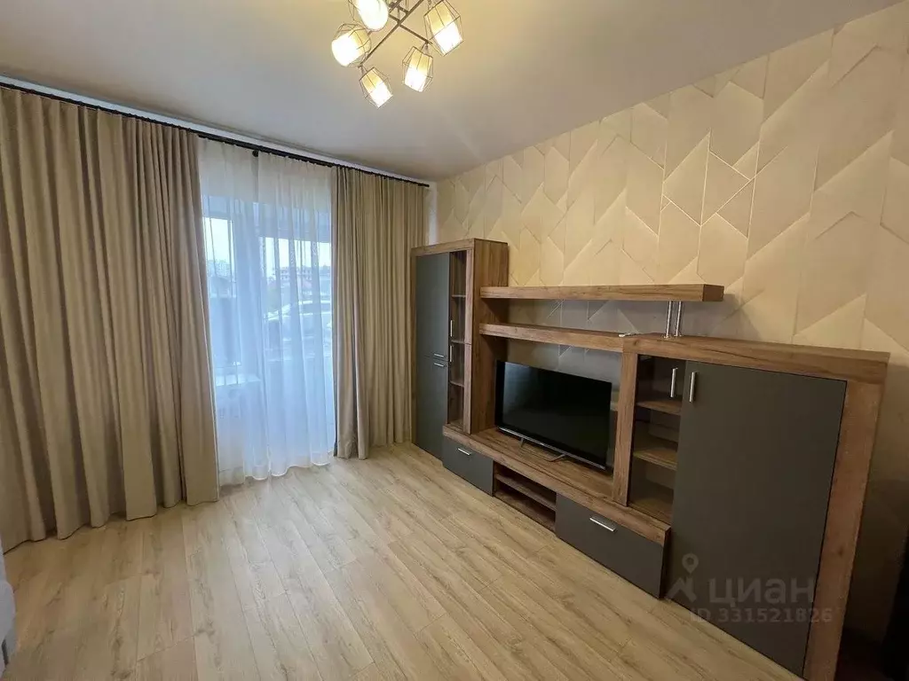 1-к кв. Иркутская область, Иркутск Братская ул., 7/12 (37.5 м) - Фото 1