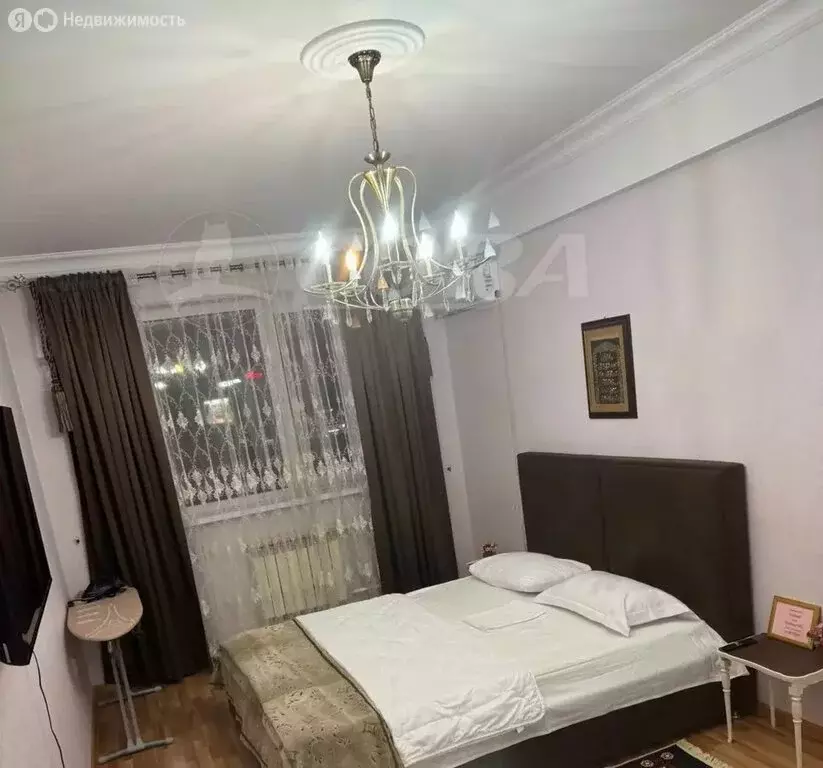1-комнатная квартира: Махачкала, улица Бейбулатова, 15 (40 м) - Фото 1