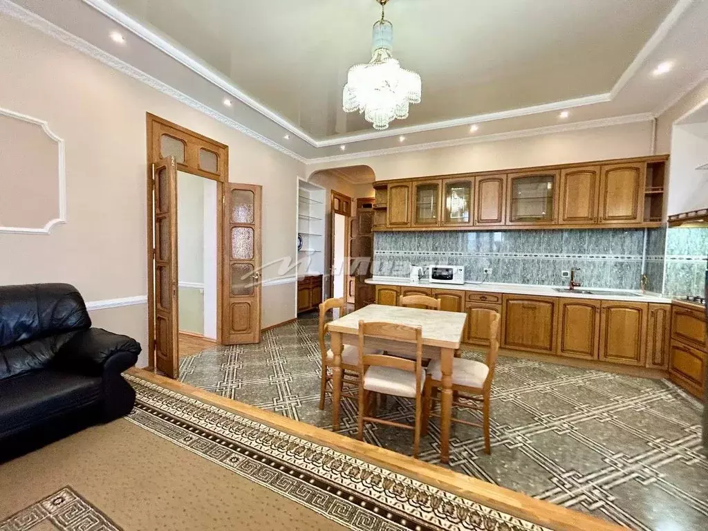 3-к кв. Крым, Симферополь ул. Жуковского, 20 (95.0 м) - Фото 2