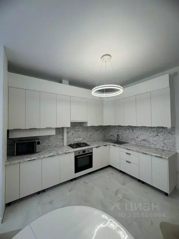 2-к кв. Крым, Симферополь ул. Набережная имени 60-летия СССР, 50к3 ... - Фото 1