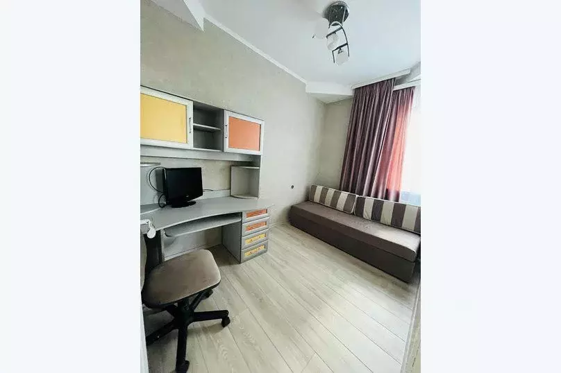 2-к кв. Крым, Феодосия ул. Дружбы, 42А (40.0 м) - Фото 1