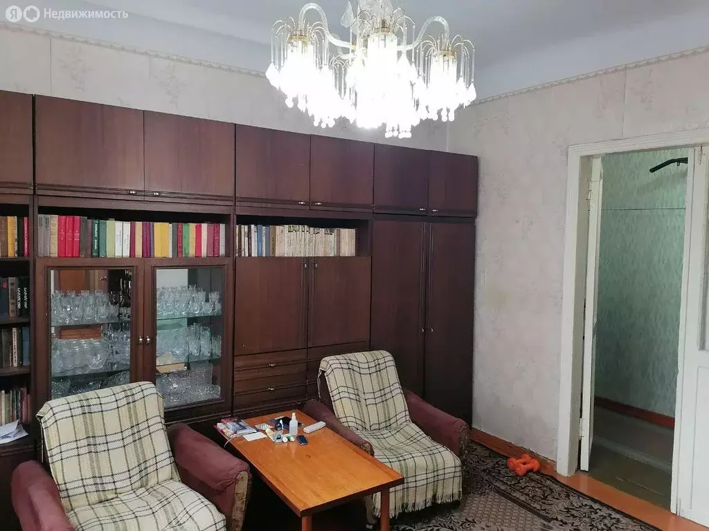 3-комнатная квартира: Уфа, улица Ульяновых, 44 (75.7 м) - Фото 1