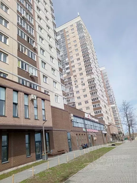 1-к кв. Тюменская область, Тюмень Дамбовская ул., 25к1 (36.0 м) - Фото 0