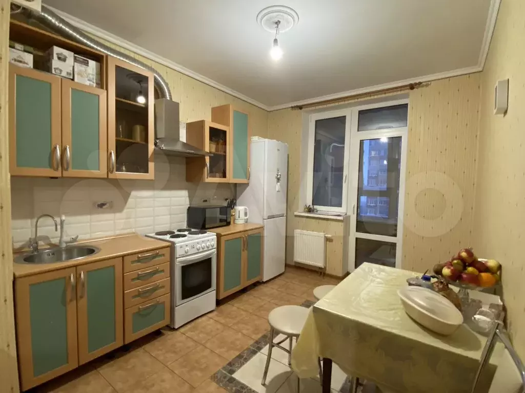 1-к. квартира, 50 м, 10/25 эт. - Фото 0